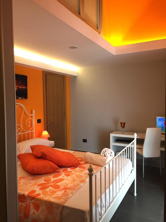 Dante & Beatrice Bed & Breakfast Наполи Екстериор снимка