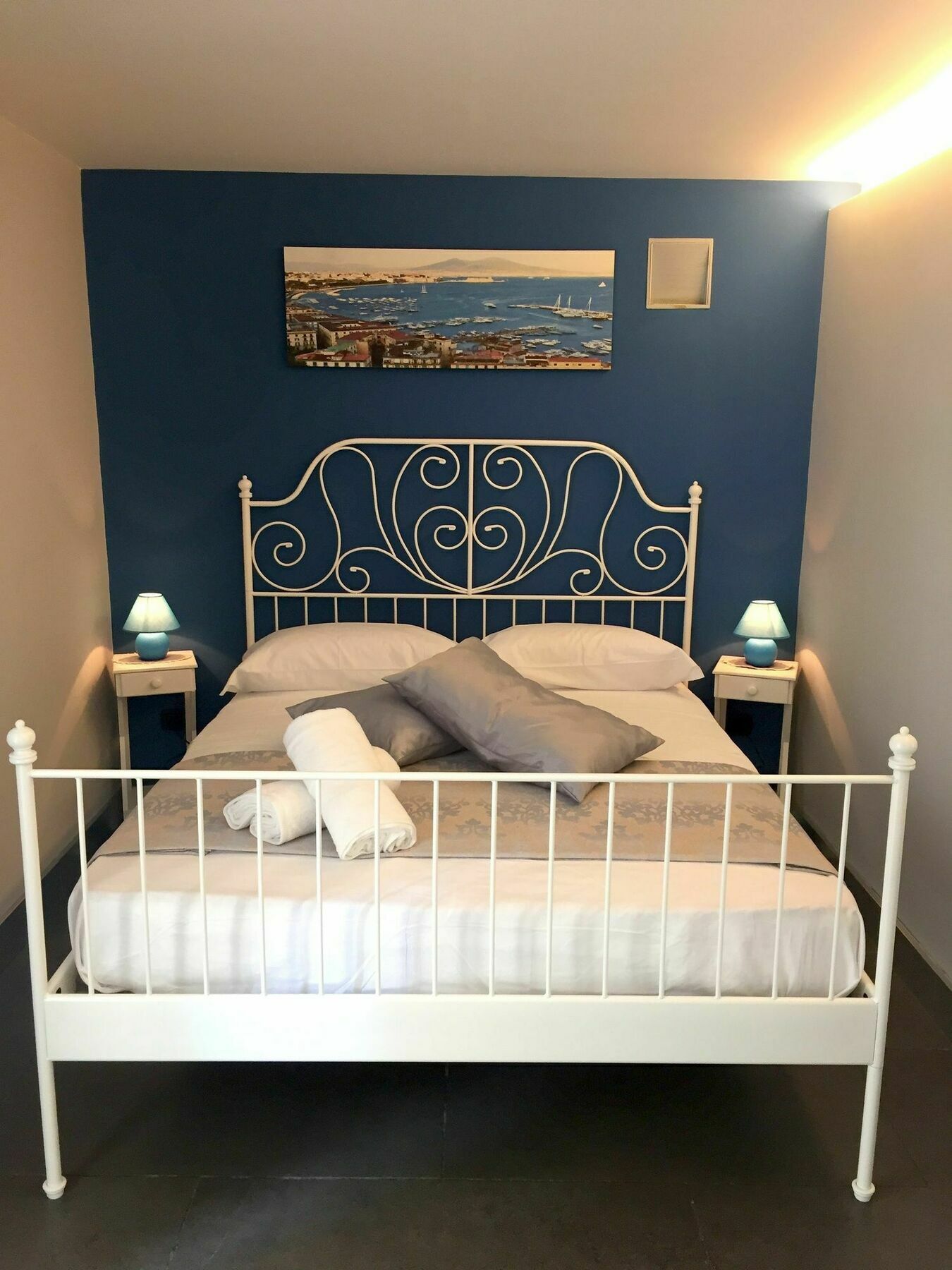 Dante & Beatrice Bed & Breakfast Наполи Екстериор снимка